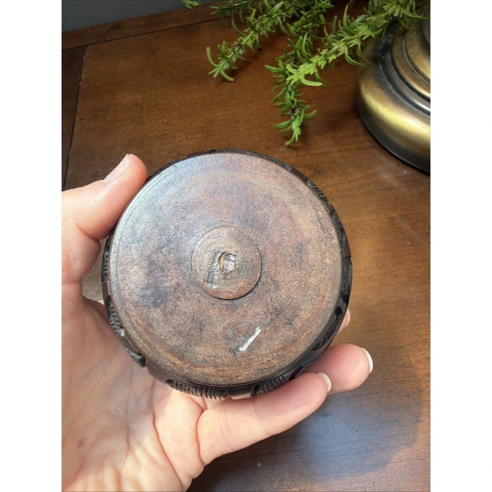 Vintage African Hand Carved Wooden Round Trinket  Box w Lid